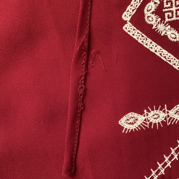 WET SEAL casual red/maroon blouse with embroidery - Picture 4 of 4